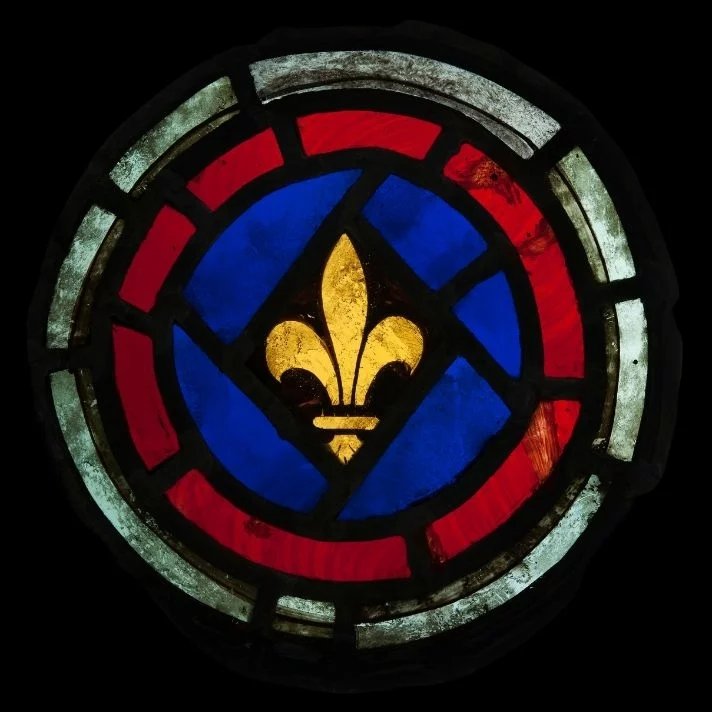 Sainte-Chapelle de Paris détail d'un vitrail fleur-de-lys