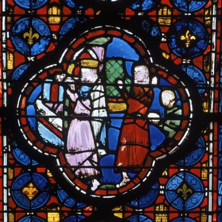 Sainte-Chapelle de Paris, vitrail, saint Louis et Robert d'Artois portent des reliques